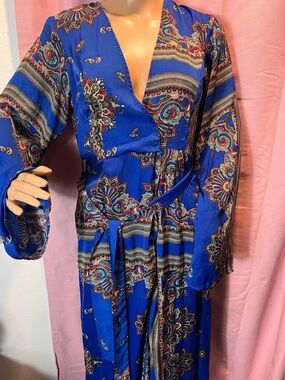 PrettyLittleThing Blue Paisley Wrap Maxi Dress